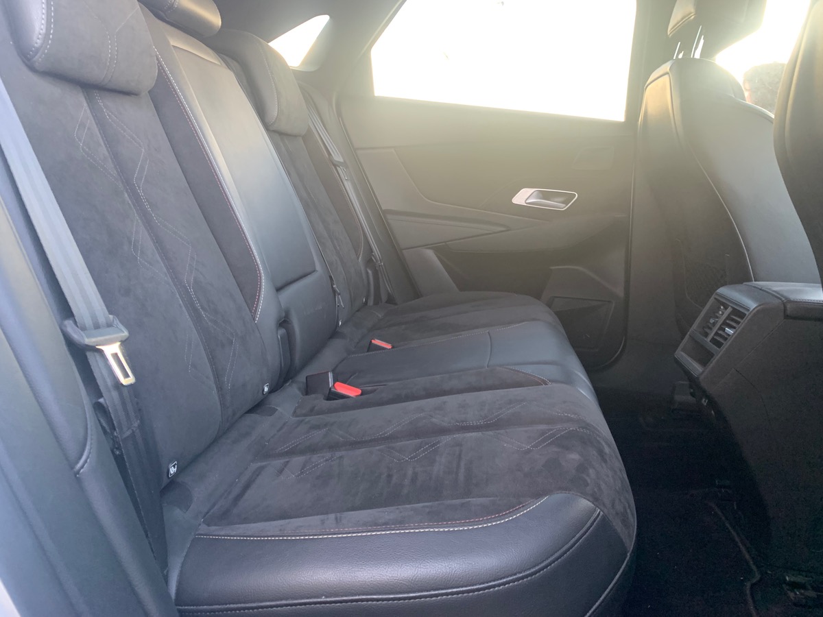 DS DS 7 130 ch | PERFORMANCE LINE + | Caméra de recul | Coffre mains-libres | Sièges électriques