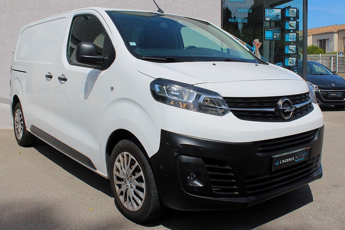 Opel Vivaro Cargo M 2.0 CDTI 150 ch FOURGON L1H1 3 PLACES + RANGEMENTS + CARPLAY + ATTELAGE