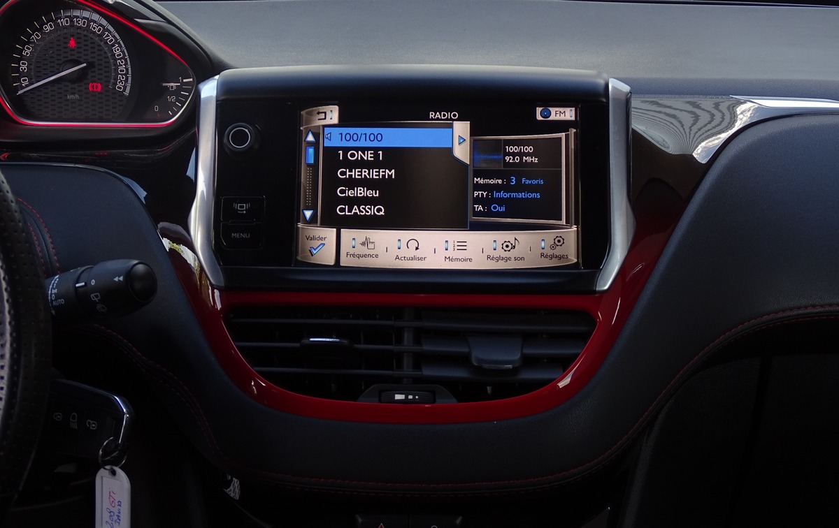 Peugeot 208 1.6 GTI 200ch BVM6