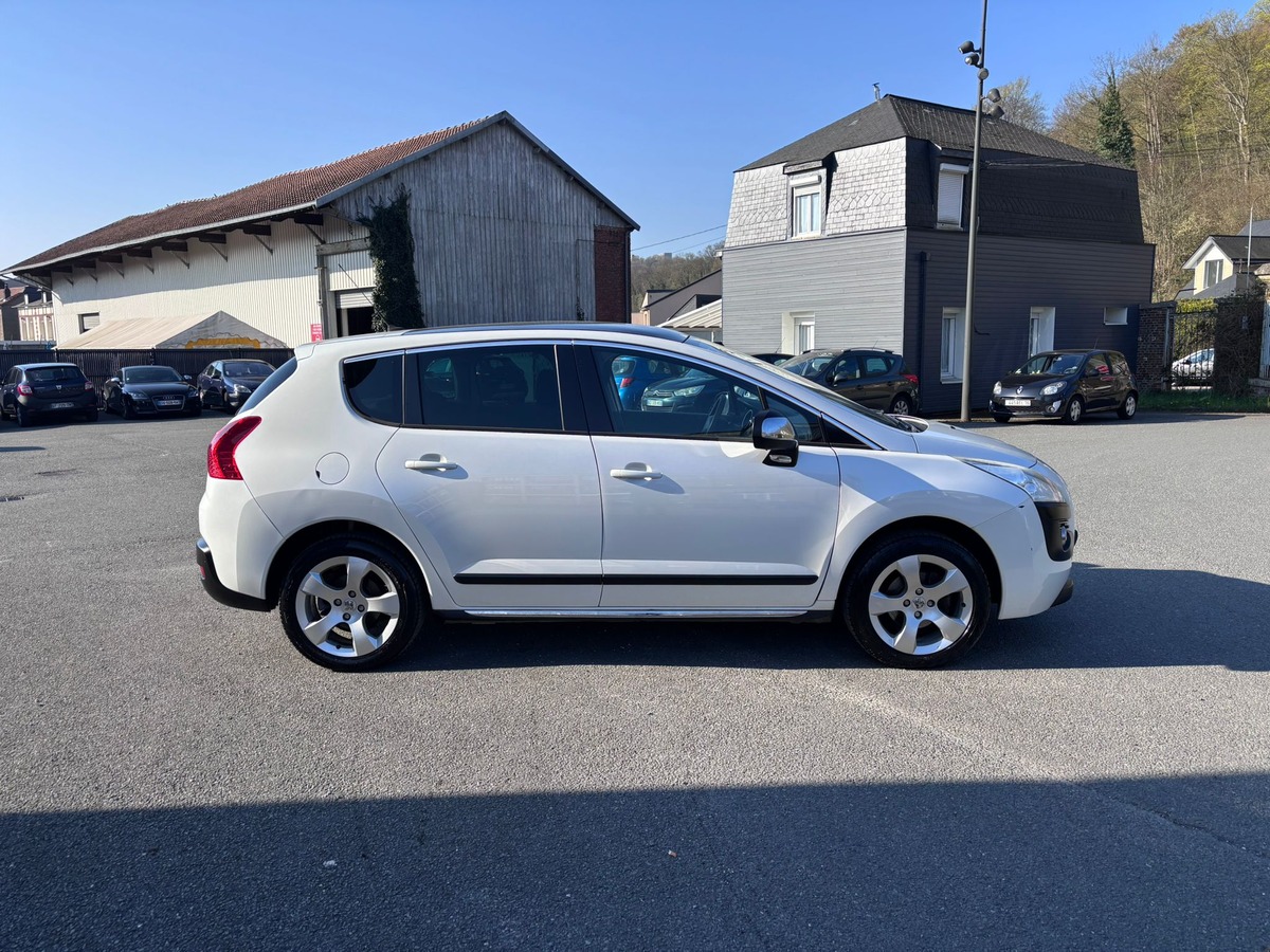 Peugeot 3008 1.6 HDi Style - Attelage - Révisé - Garantie