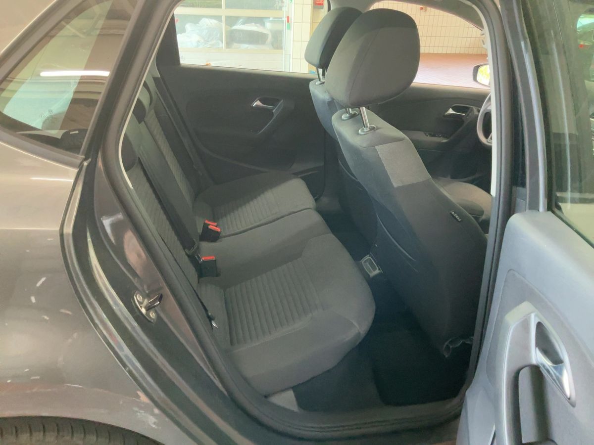 Volkswagen Polo V 1.4 FSI 85 Confortline