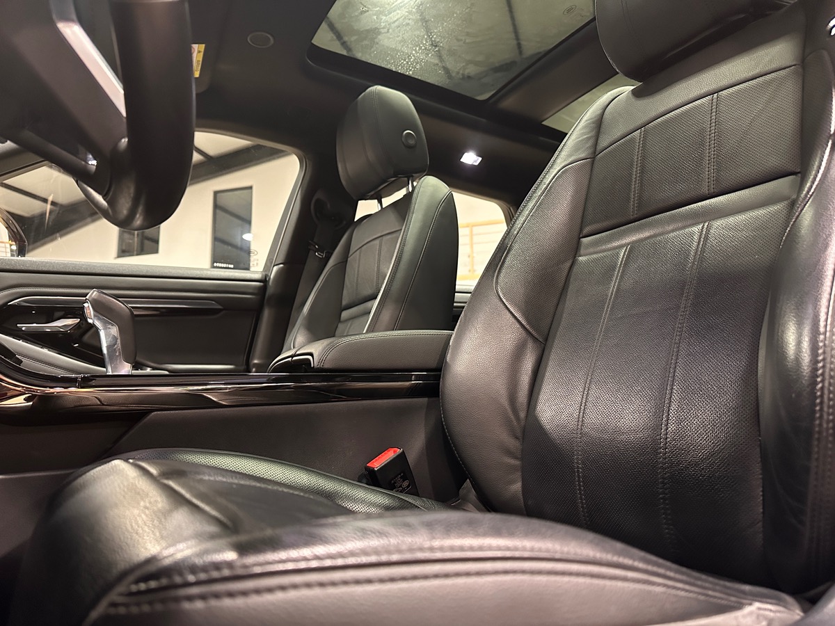 Land-Rover Range Rover Evoque Mark II P300e AWD R-Dynamic BVA8 309 ch