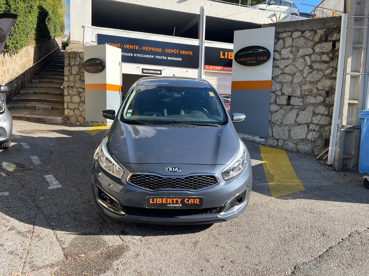 Kia Ceed 1.6 GDI 135 CV / Phase 2 / CarPlay / Caméra / GPS / Km Réel / Boite Auto