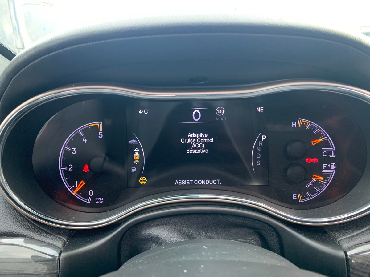 Jeep Grand Cherokee 250 ch | Overland | Toit ouvrant panoramique | Caméra de recul | Attelage