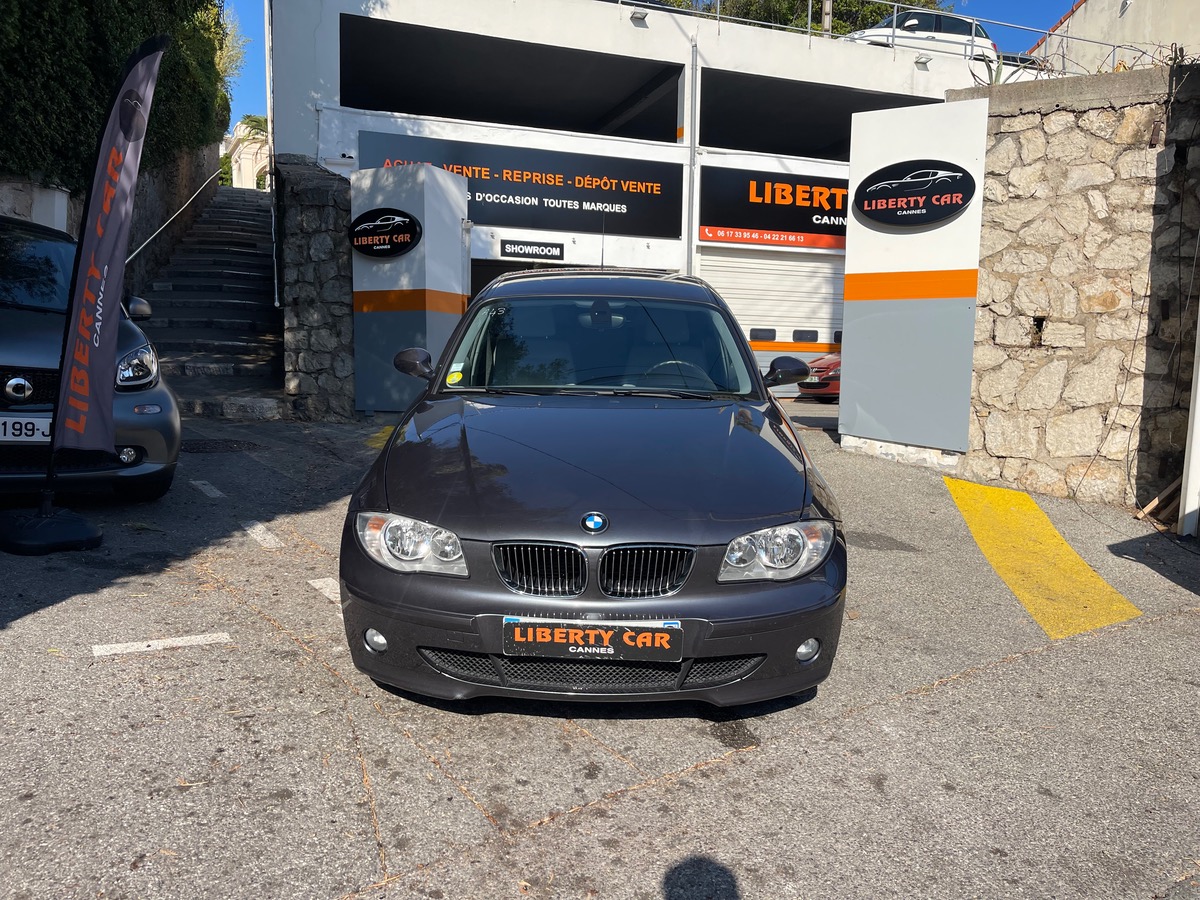 Bmw Série 1 120 i 2.0 i 150 CV / KM réel / Luxury / Interieur Cuir / Jantes M / 5 Portes /Boite Auto