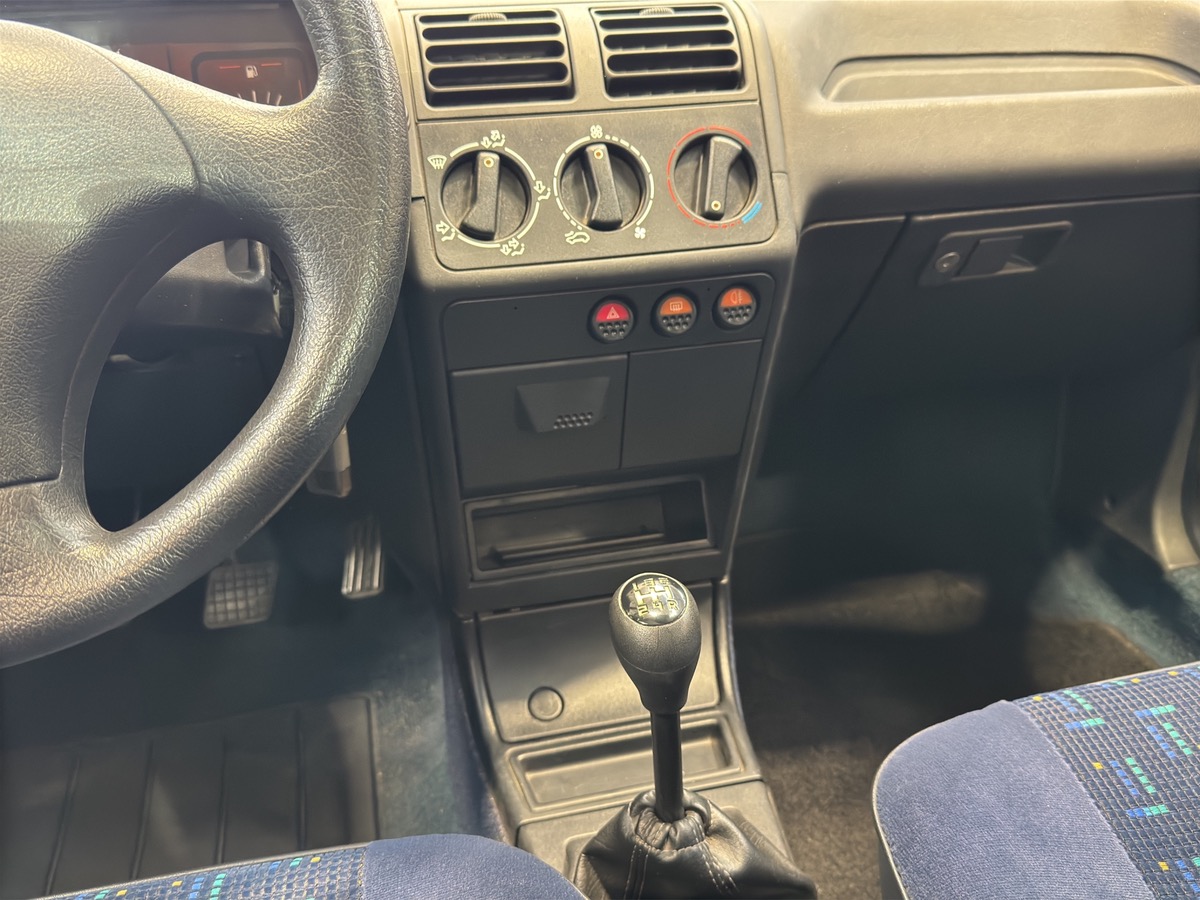 Peugeot 205 GÉNÉRATION 1ERE MAIN 38000KM