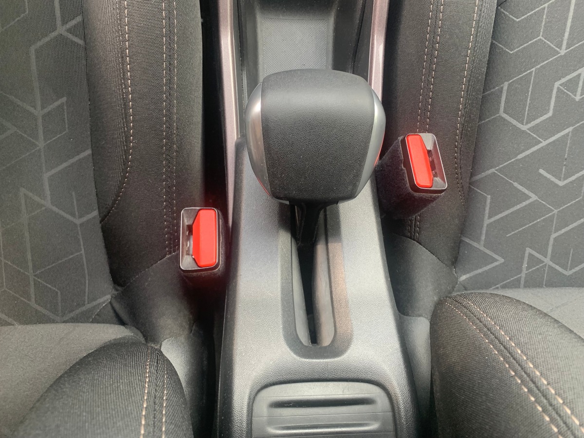 Peugeot 2008 100 ch | Style | Régulateur de vitesse | GPS | Bluetooth | Radar arriére | Barres toit