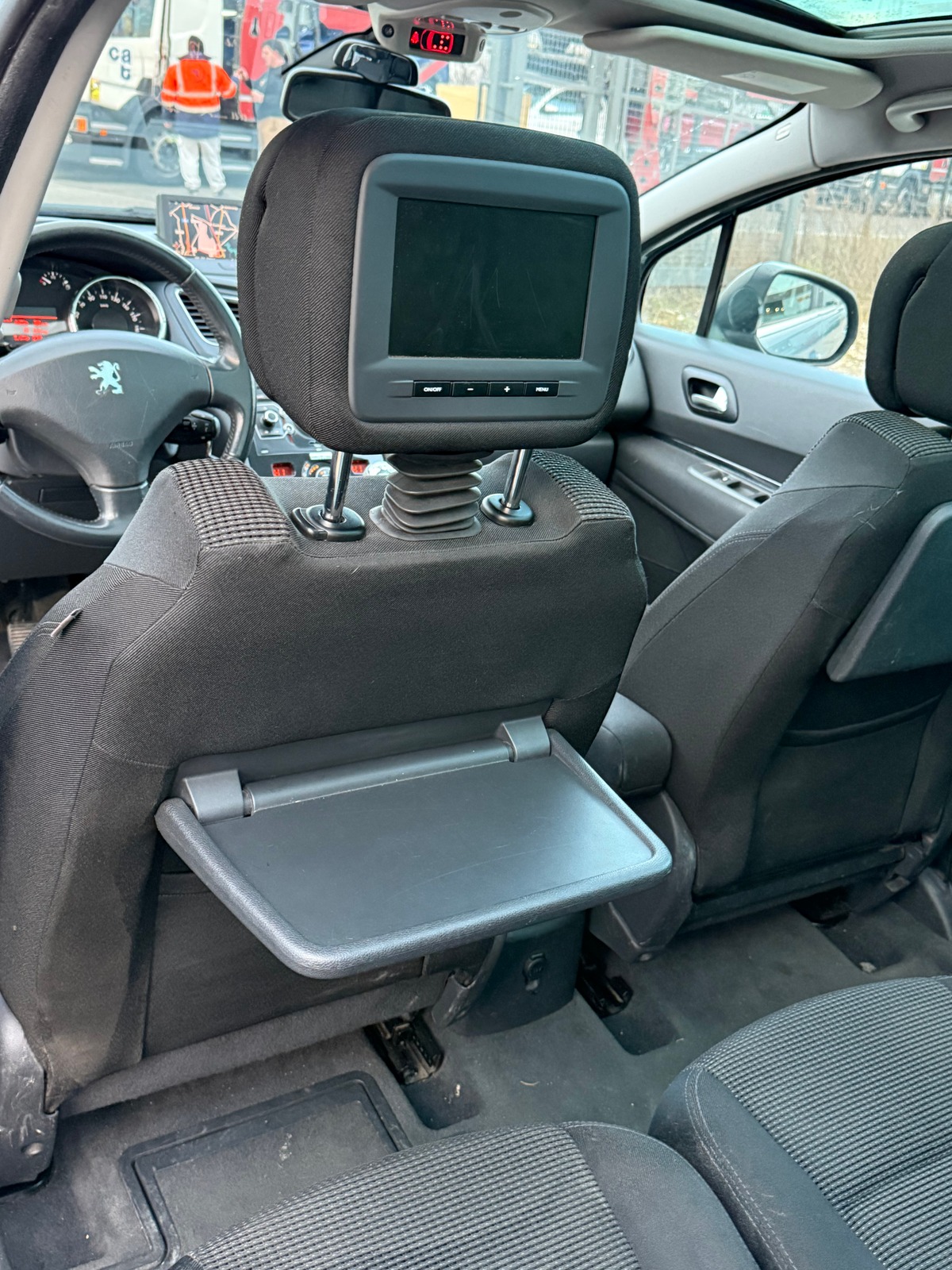 Peugeot 5008 2.0 HDi 16V FAP 150 CH 7 places TOUTES OPTION DISTRIB NEUVE