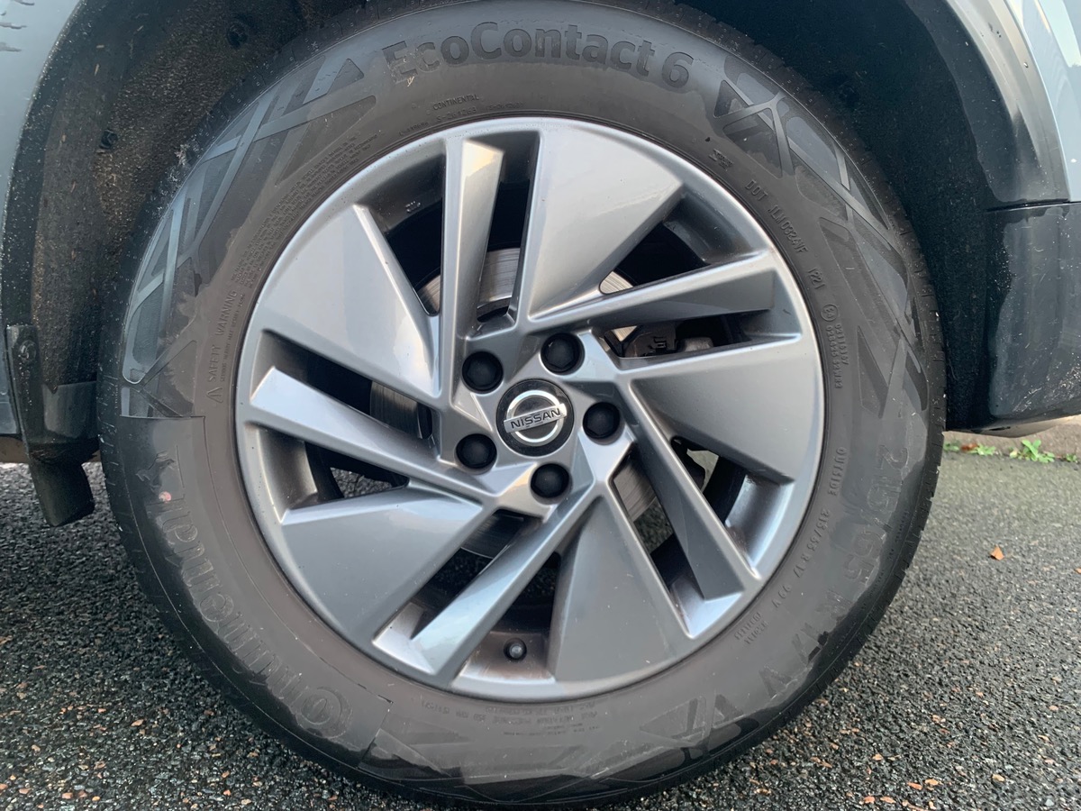 Nissan Qashqai 140 | BUSINESS EDITION | Caméra Recul | Entretien constructeur | Démarrage sans clé