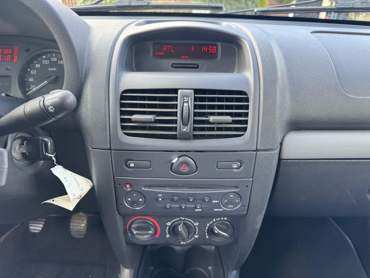 RENAULT Clio II Phase 2 1.2 Campus - 5 portes - Distribution neuve - Garantie