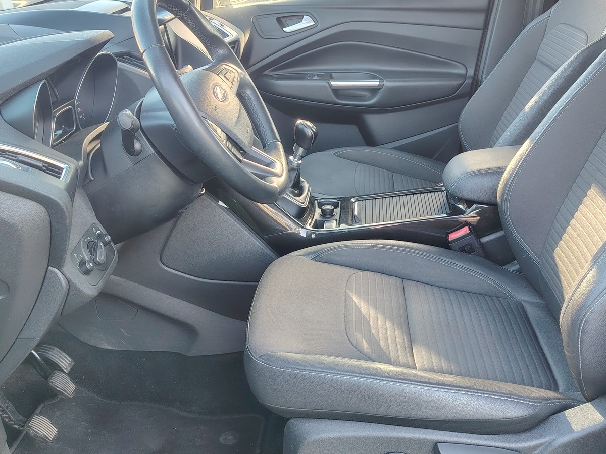 Ford Kuga ford kuga titanium flexifuel 1.5L S&S