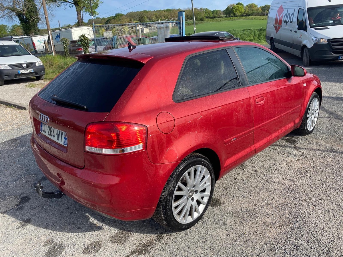 Audi A3 2.0 tdi 170cv SLINE état irréprochable très très propre 