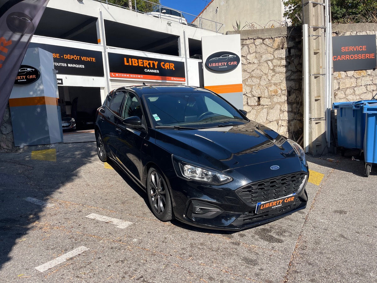 Ford Focus 1.0 SCTI 125 CV / ST LINE / Phase 2 / CarPlay / Caméra / Jantes /
