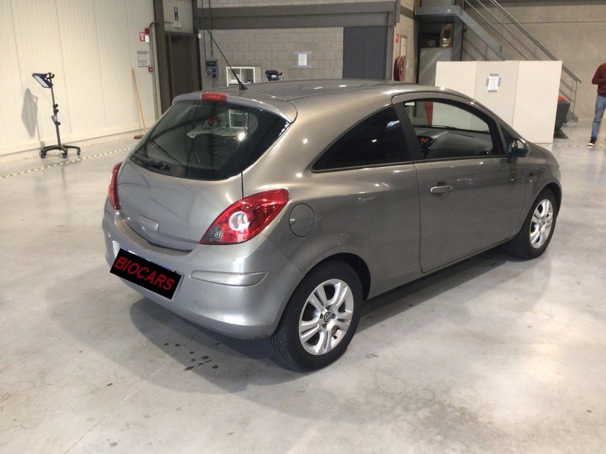 Opel Corsa 1.2 Color Edition