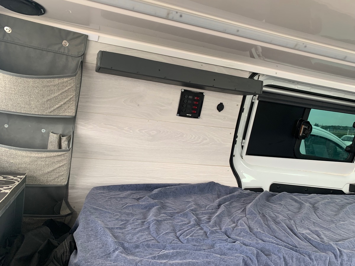 Ford TRANSIT CUSTOM Aménagé Petit-Picot