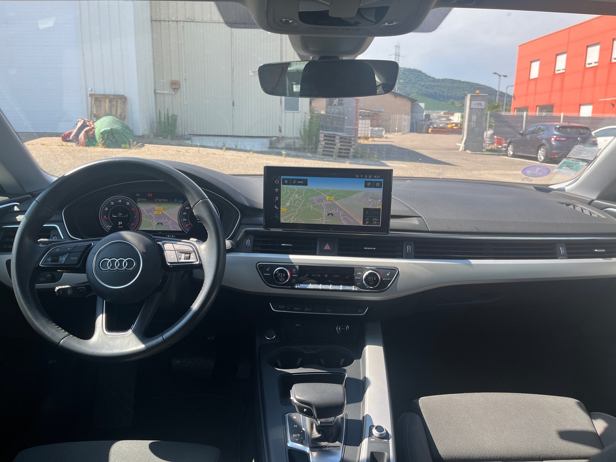 Audi A5 Sportback 40 2.0 TFSi Mild Hybrid S-Tronic7 190 cv DESIGN, suivi complet, sièges chauffants