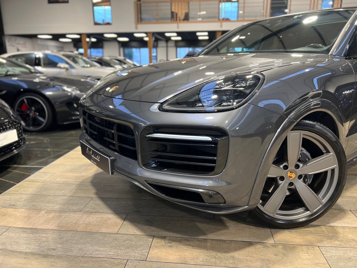 Porsche Cayenne Coupé III E-HYBRID 3.0 V6 462 PDK8 FR Carbone int/ext  - Burmester