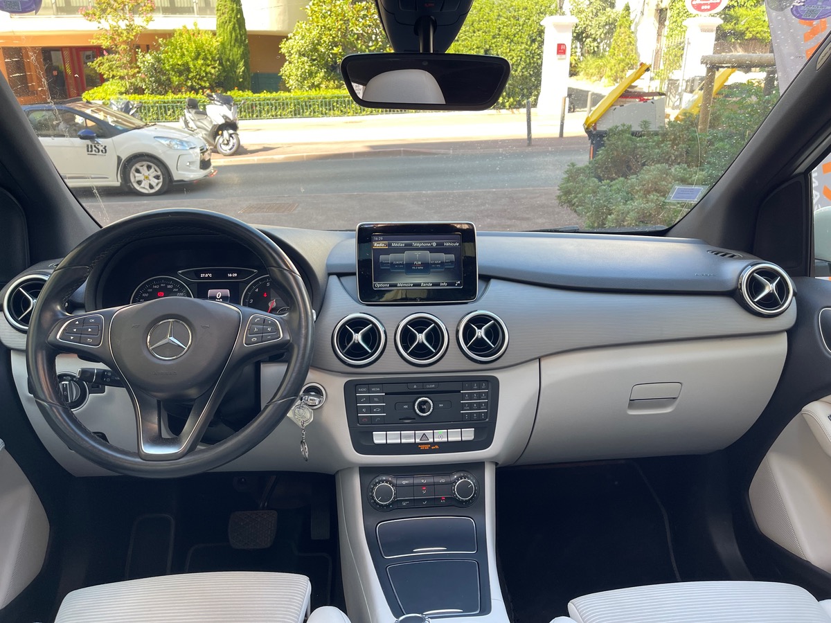 Mercedes Benz CLASSE B 200 1.6 i 156 CV / Toit Ouvrant / Phase 2 / Intérieur Beige / Caméra