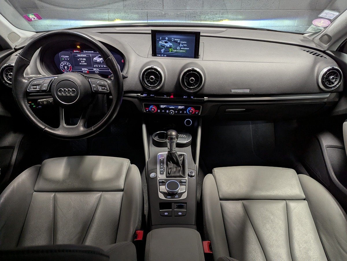 Audi A3 1.4 TFSI 150 S tronic 7 Design Luxe LIMOUSINE SEDAN