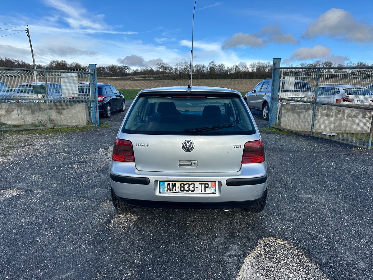 Volkswagen Golf 1.9 tdi 100cv dispos immédiatement ✅ 1990euros