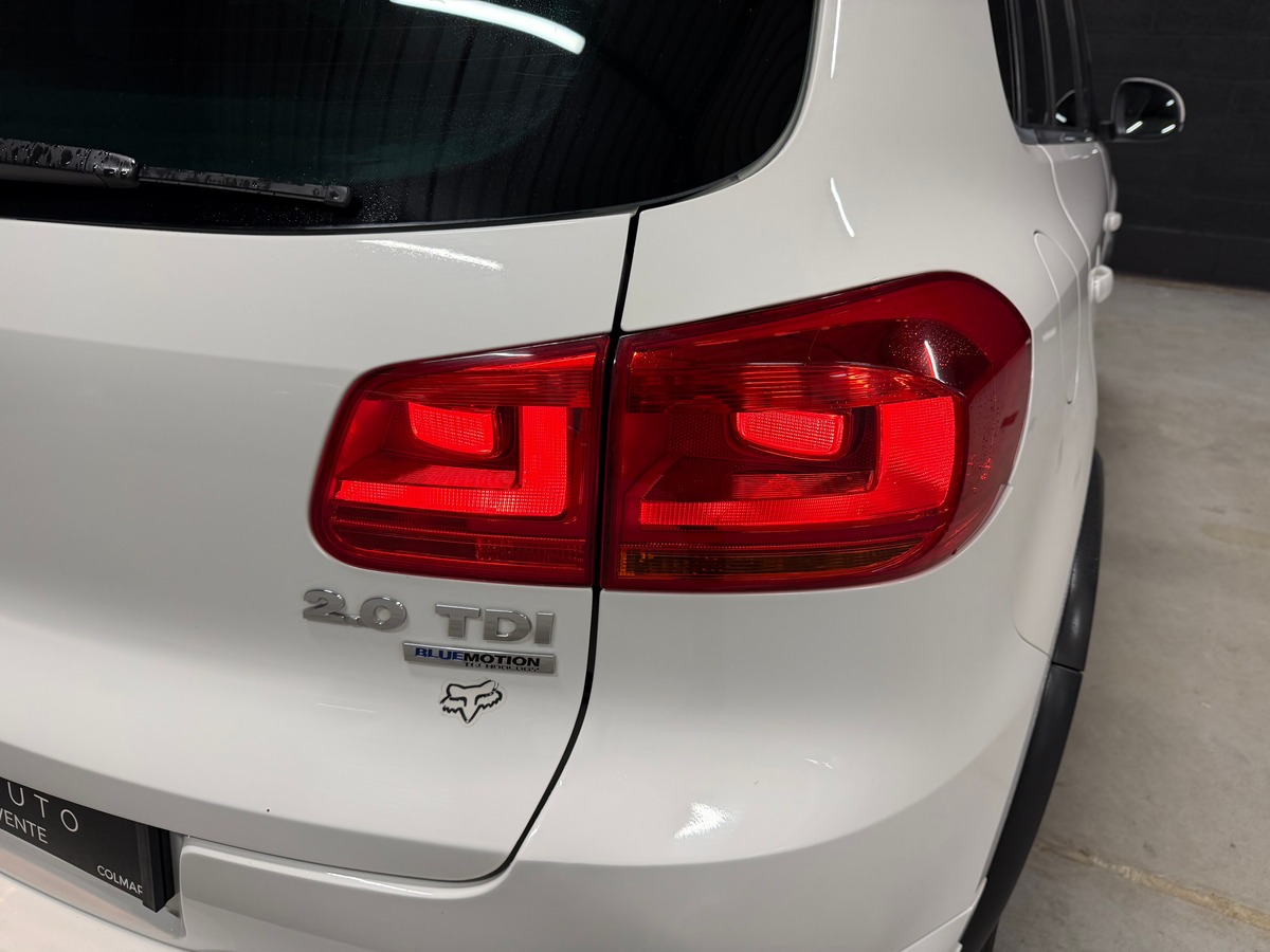 Volkswagen Tiguan 2.0 TDI R LINE TOIT PANORAMIQUE OUVRANT / CAMERA DE RECUL
