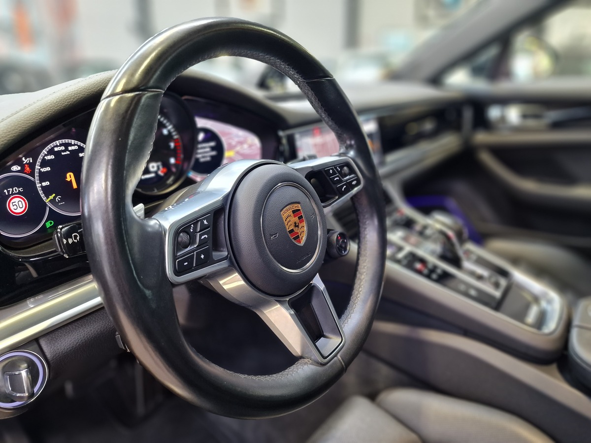 Porsche Panamera 2.9 L 462 cv FULL OPTIONS 