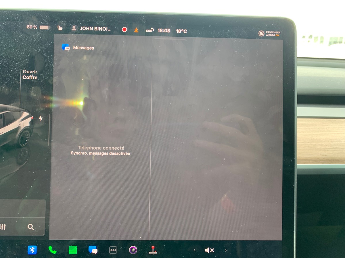 Tesla Model Y 275 chevaux | Premiére MAIN | Standard | Toit panoramique | Cuir | Siéges électriques