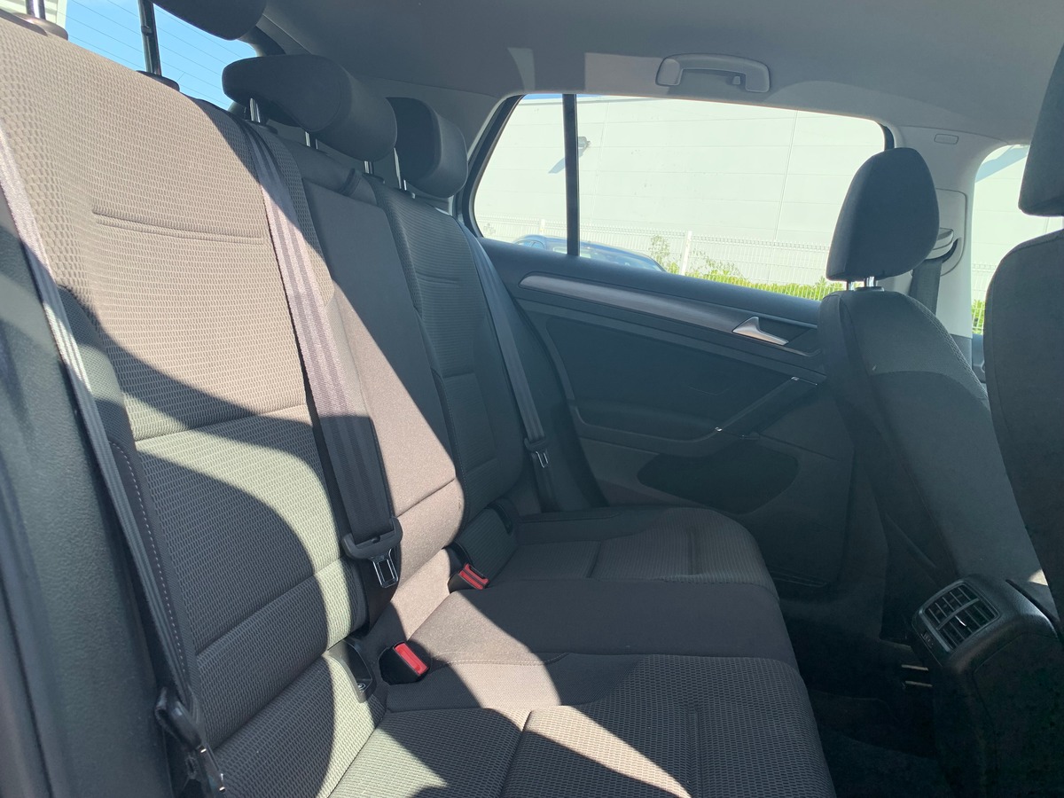 Volkswagen GOLF 7 115 ch | Confortline business | Régulateur adaptatif | Apple car play Android auto