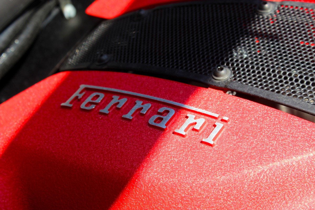 Ferrari F8 Tributo COUPE 3.9 DCT V8 BiTurbo 720 ch 1ère MAIN  ROSSO SCUDERIA - ORIGINE FRANCE