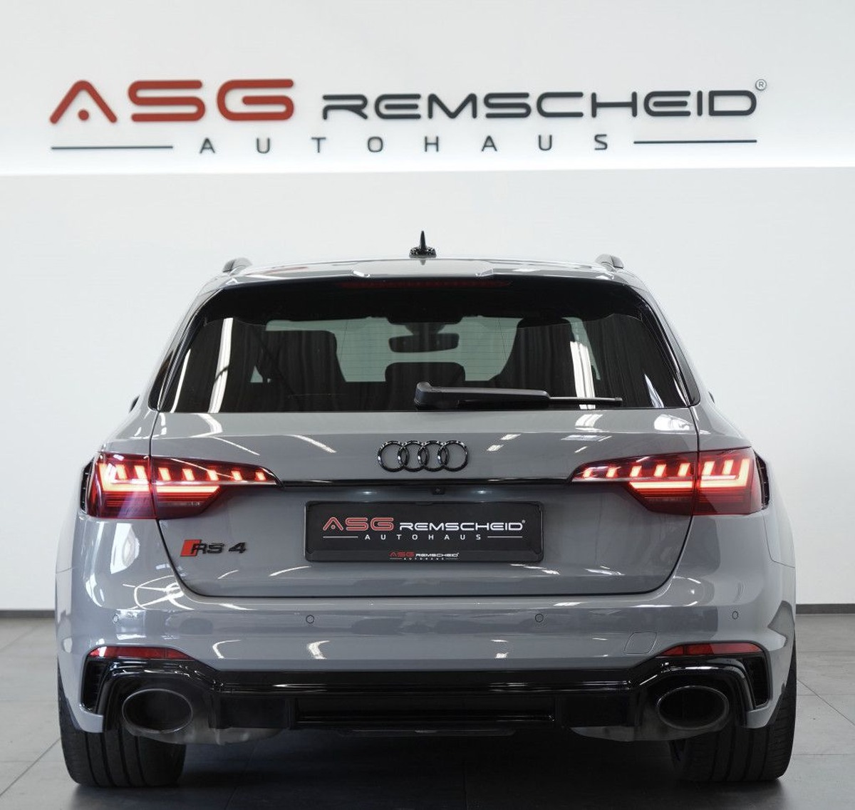 Audi RS4 Avant V 2.9 V6 TFSI 450ch quattro tiptronic 8/Gris Nardo/B&O/VO Allemand/Malus 12400e