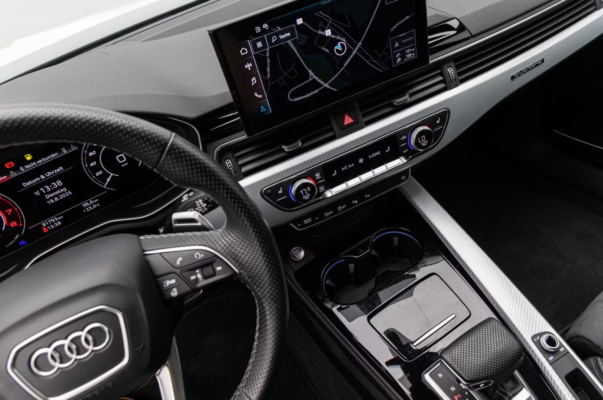Audi RS4 V 2.9 V6 TFSI 450ch quattro tiptronic 8