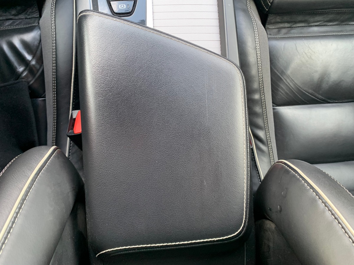 Volvo XC60 197 ch | R-design | Châssis Sport | Jantes Alu 21'' | Sièges Sport | Coffre électrique