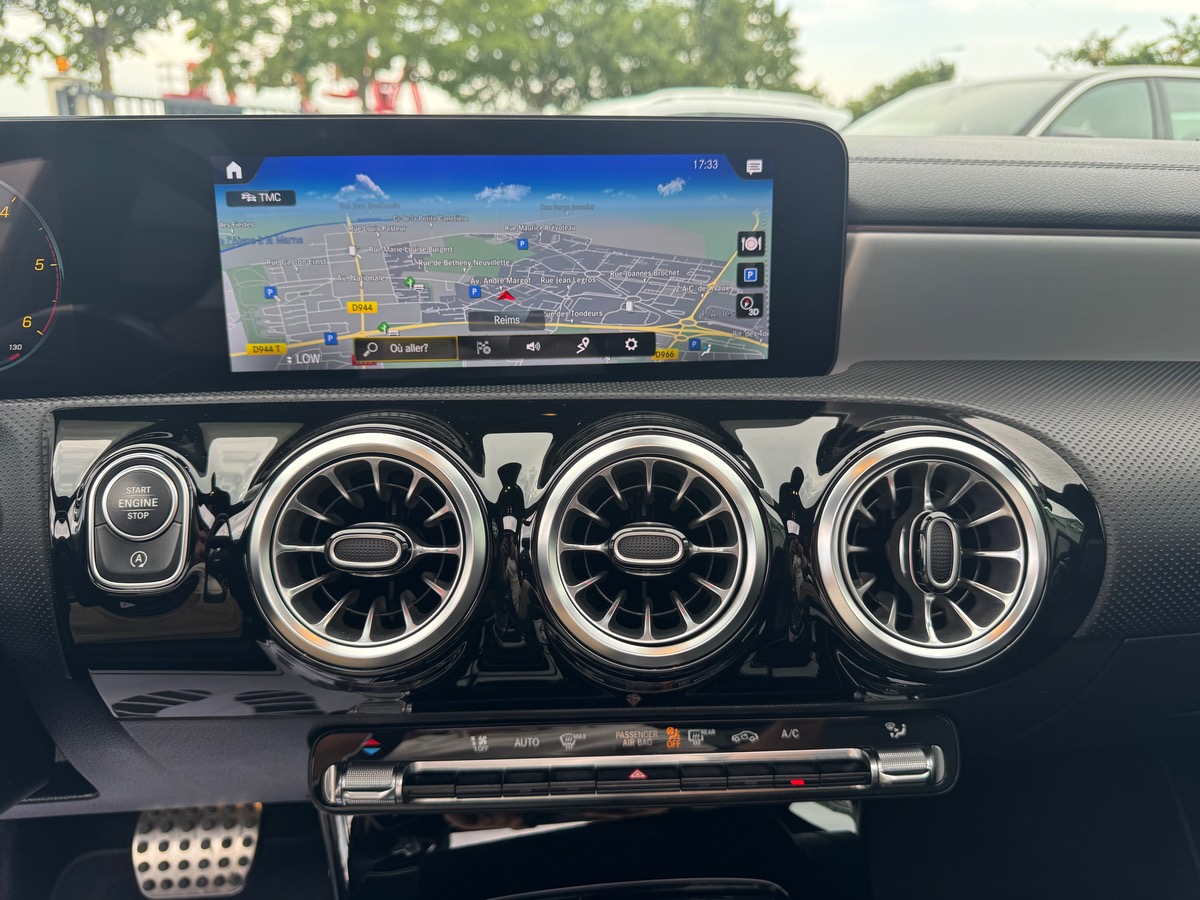 Mercedes Benz Classe A 200D AMG LINE 8G-DCT + TOIT OUVRANT