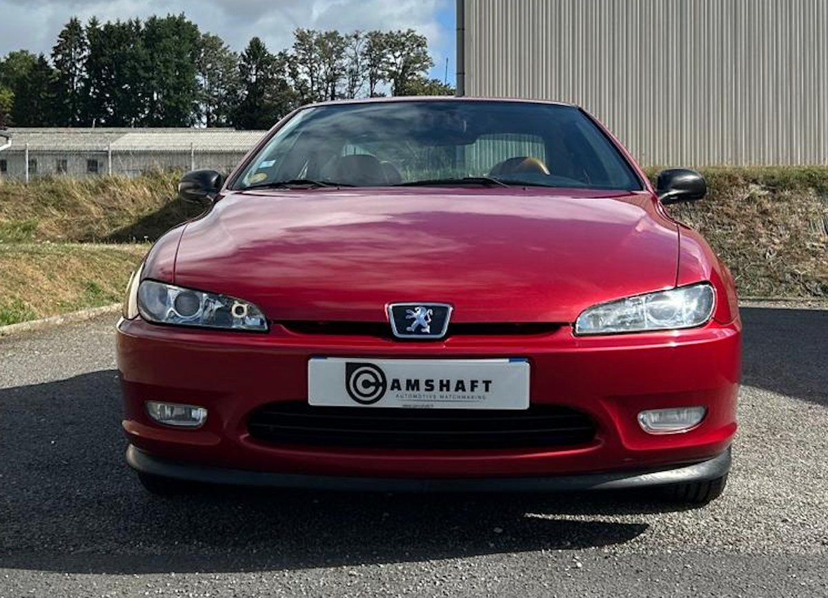 Peugeot 406 Coupé 2.0 16s (135 ch)