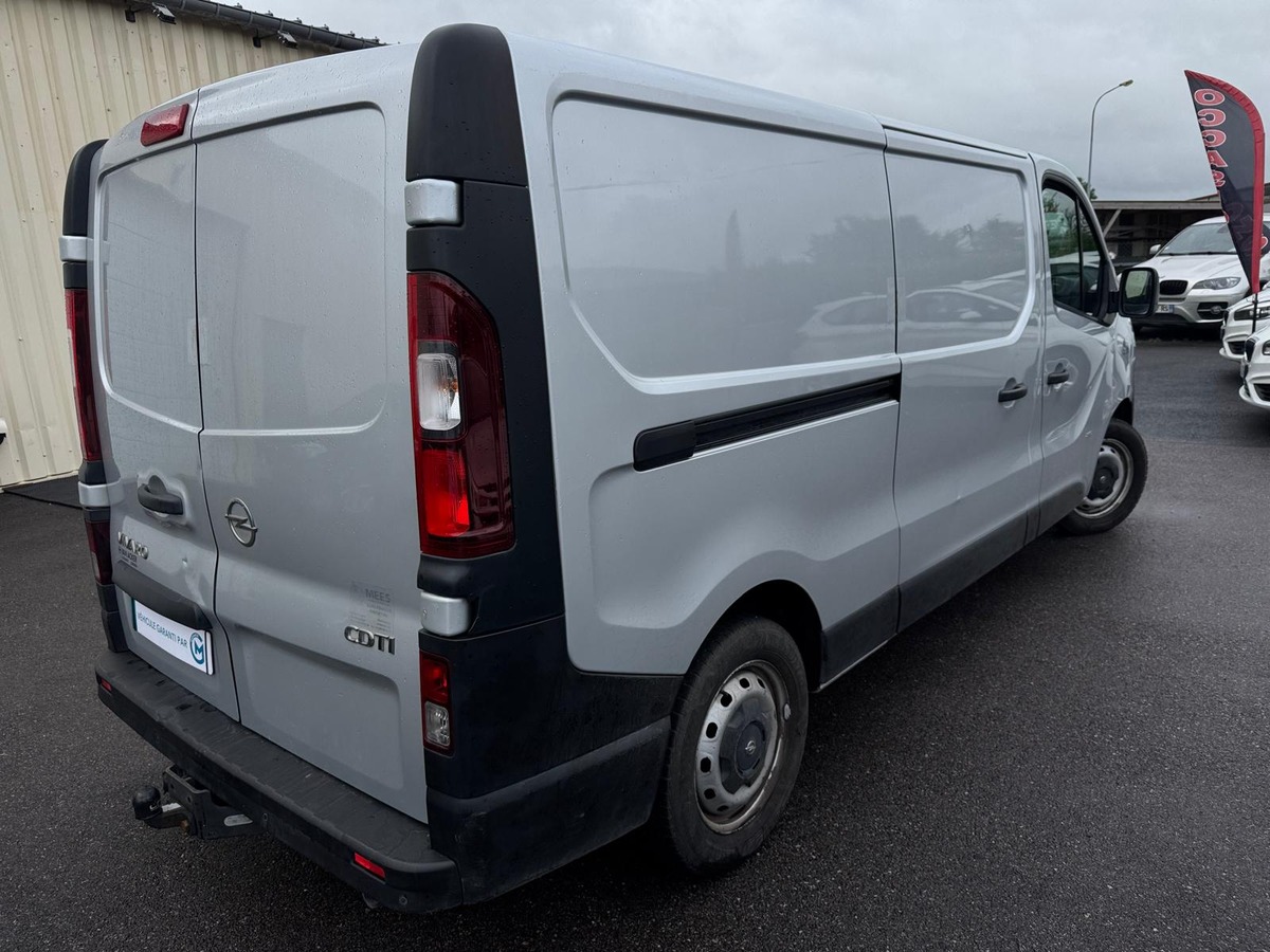 Opel Vivaro 1.6 CDTI 116 L2 H1 Attelage
