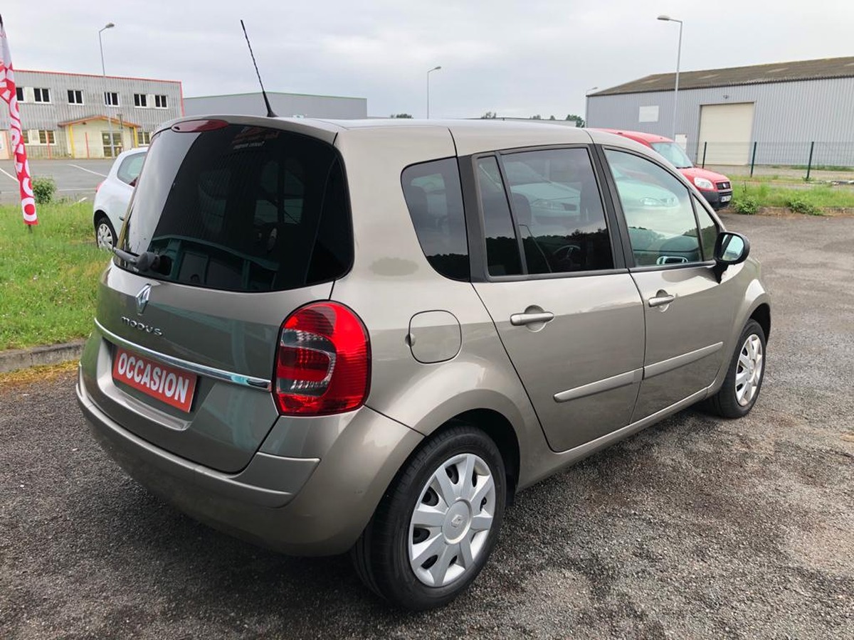 RENAULT Modus grand 1.5 dci - 85