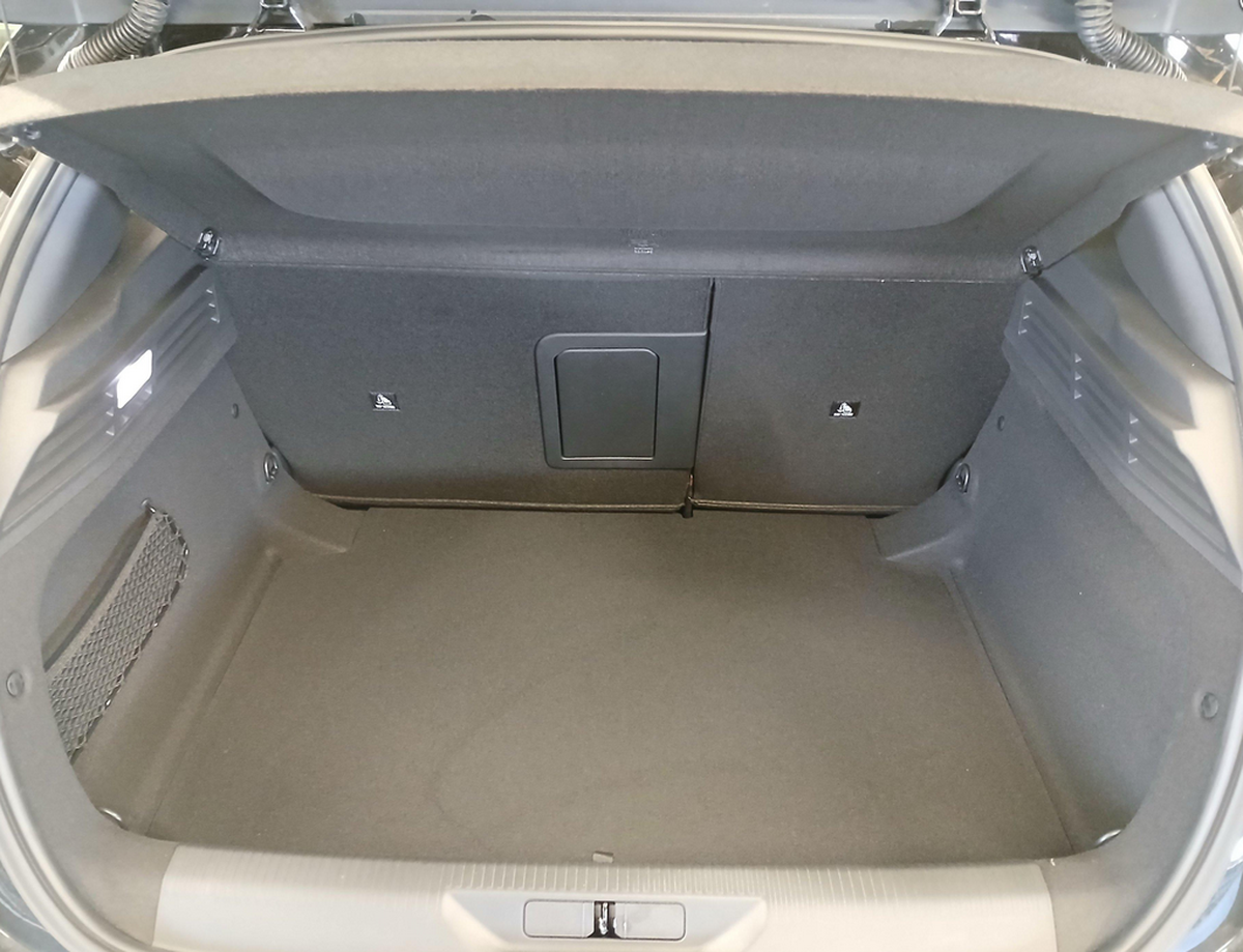 Peugeot 308 BlueHDi 130 ch S S EAT8 | GT | Mirror Screen | Plusieurs coloris dispo | Dernier en Noir