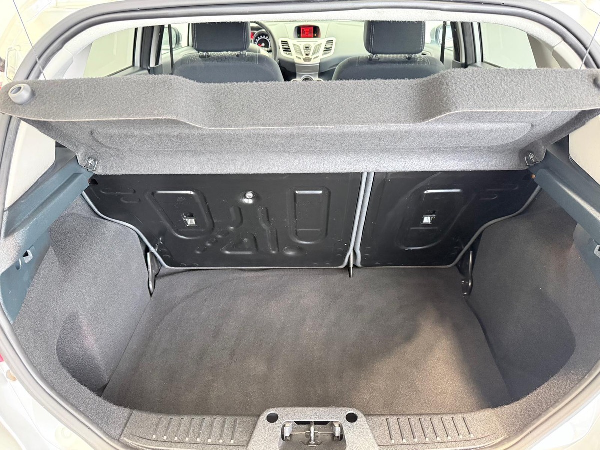 Ford Fiesta 1.6 TDCI 95   Titanium  Première main
