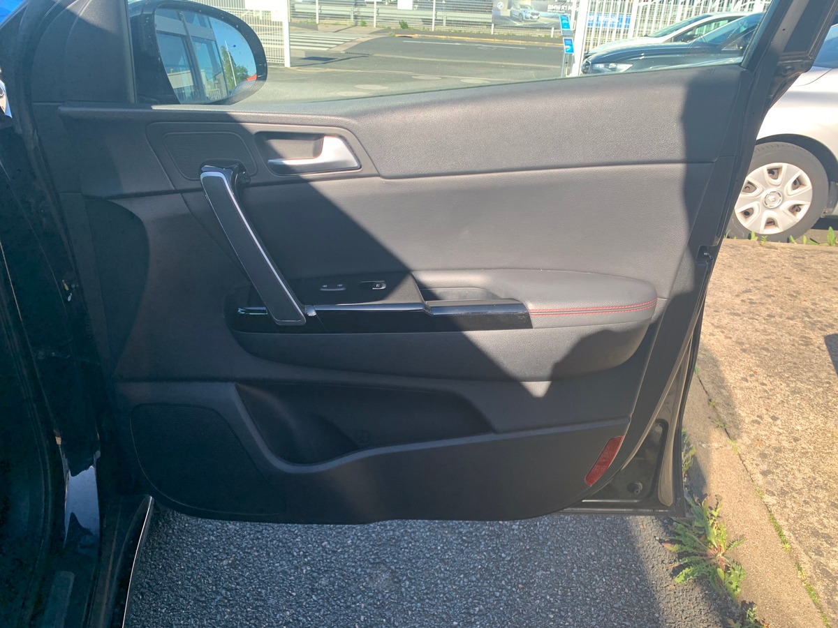 Kia Sportage 115 ch | GT Line | Caméra de recul | Apple car Play Android Auto | Régulateur vitesse