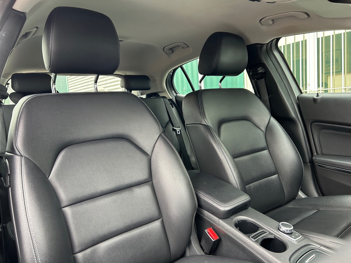 Mercedes Benz GLA 180