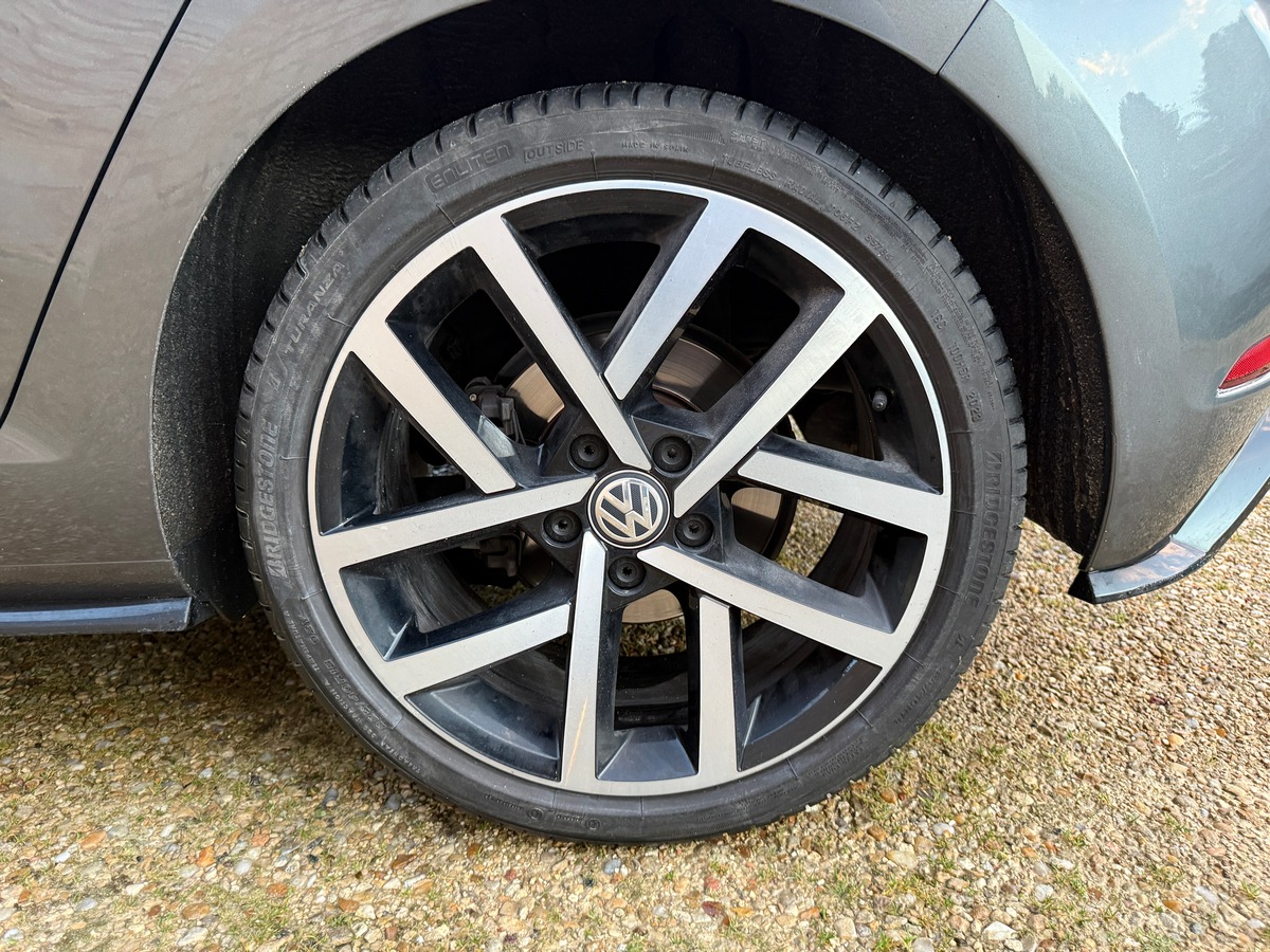 Volkswagen Golf 1.5 TSI R-LINE - STAGE 1