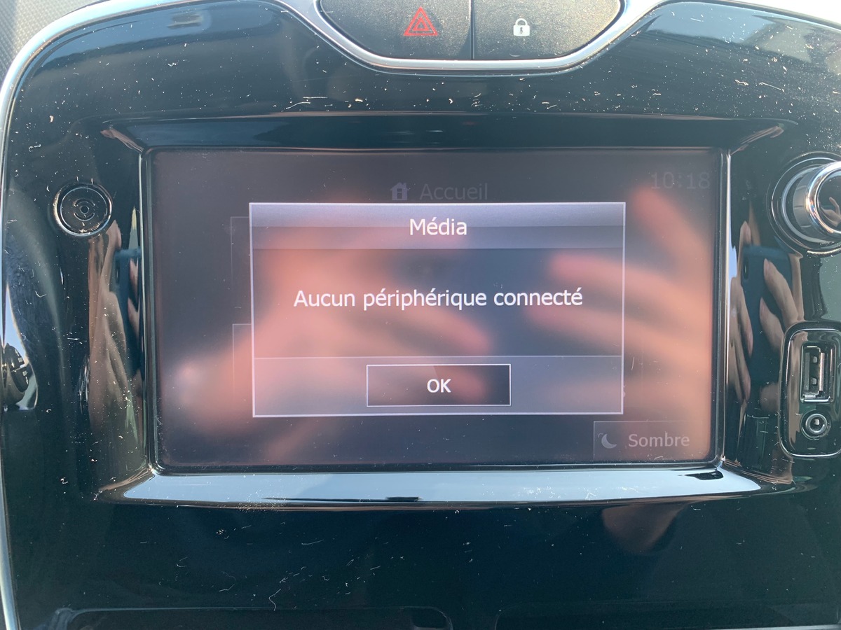 RENAULT Clio IV 75 chevaux | Limited | Caméra de recul | GPS | Bluetooth | Régulateur de vitesse