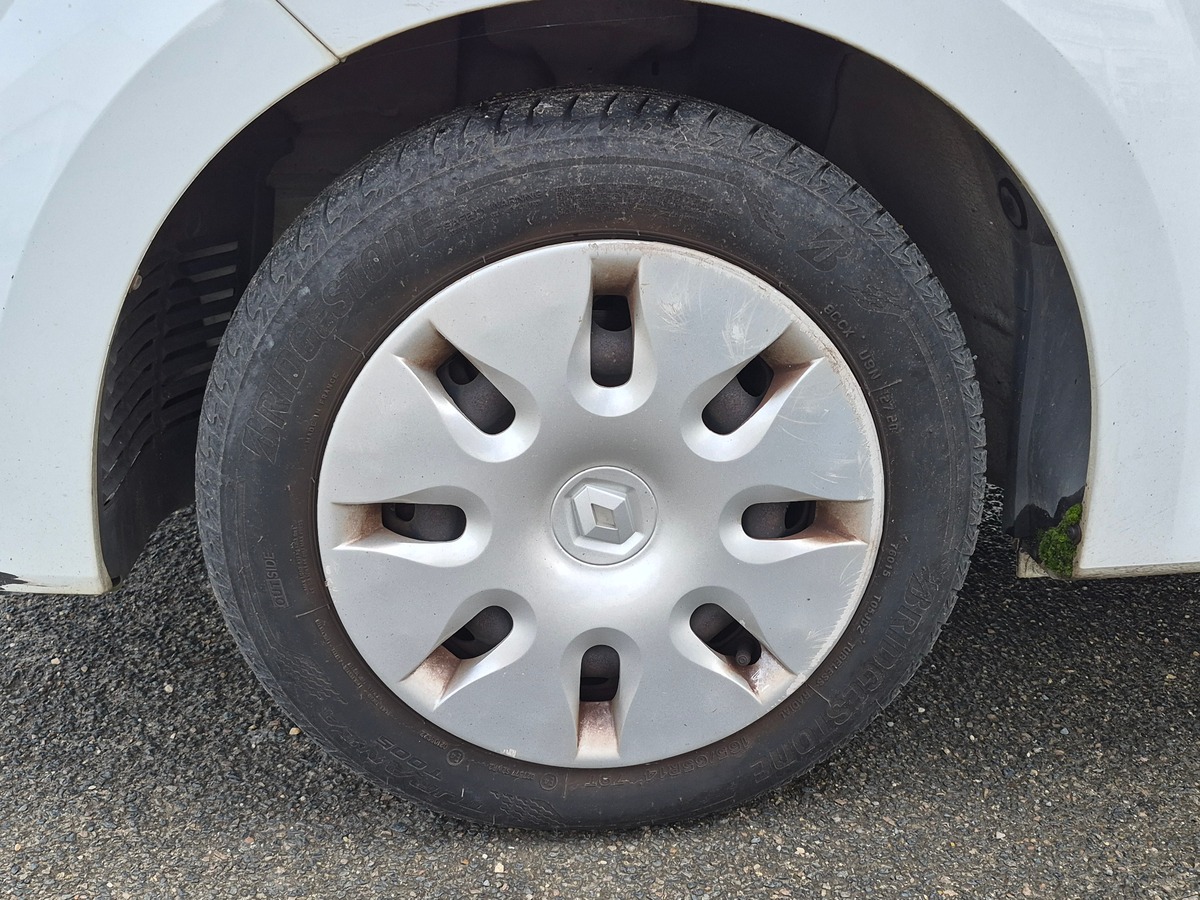 RENAULT Twingo II 1.2 60