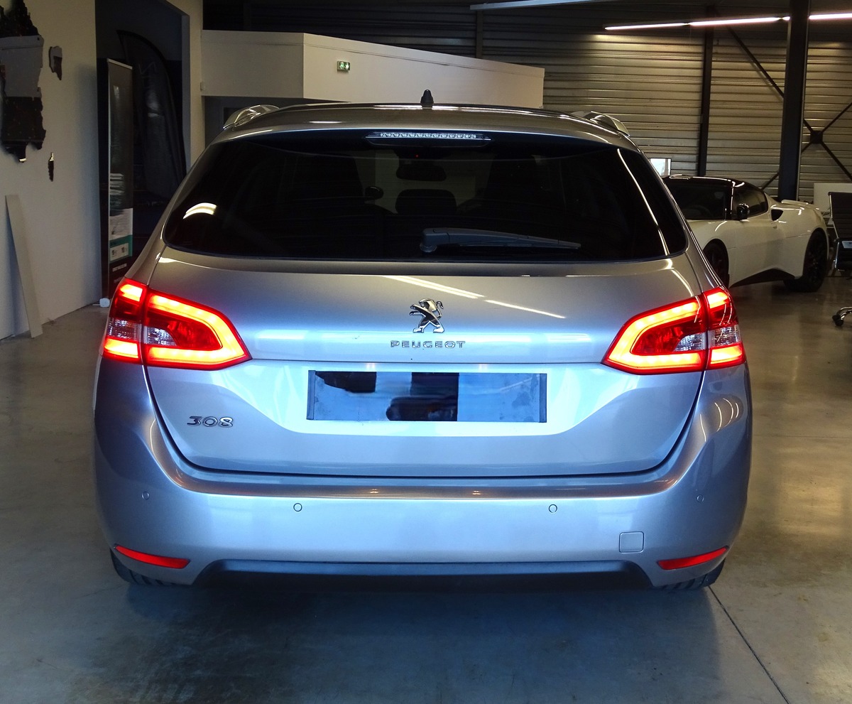 Peugeot 308 SW GENERATION-II SW 130 Ch ALLURE EAT BVA ( DISTRIBUTION OK / CARPLAY )