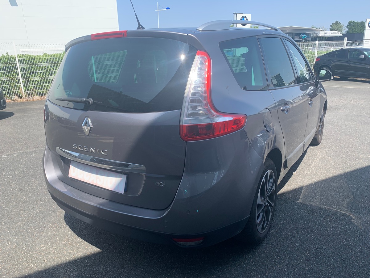 RENAULT Grand Scenic 130 chevaux | BOSE | 7 Places | Caméra de recul | Régulateur de vitesse | GPS