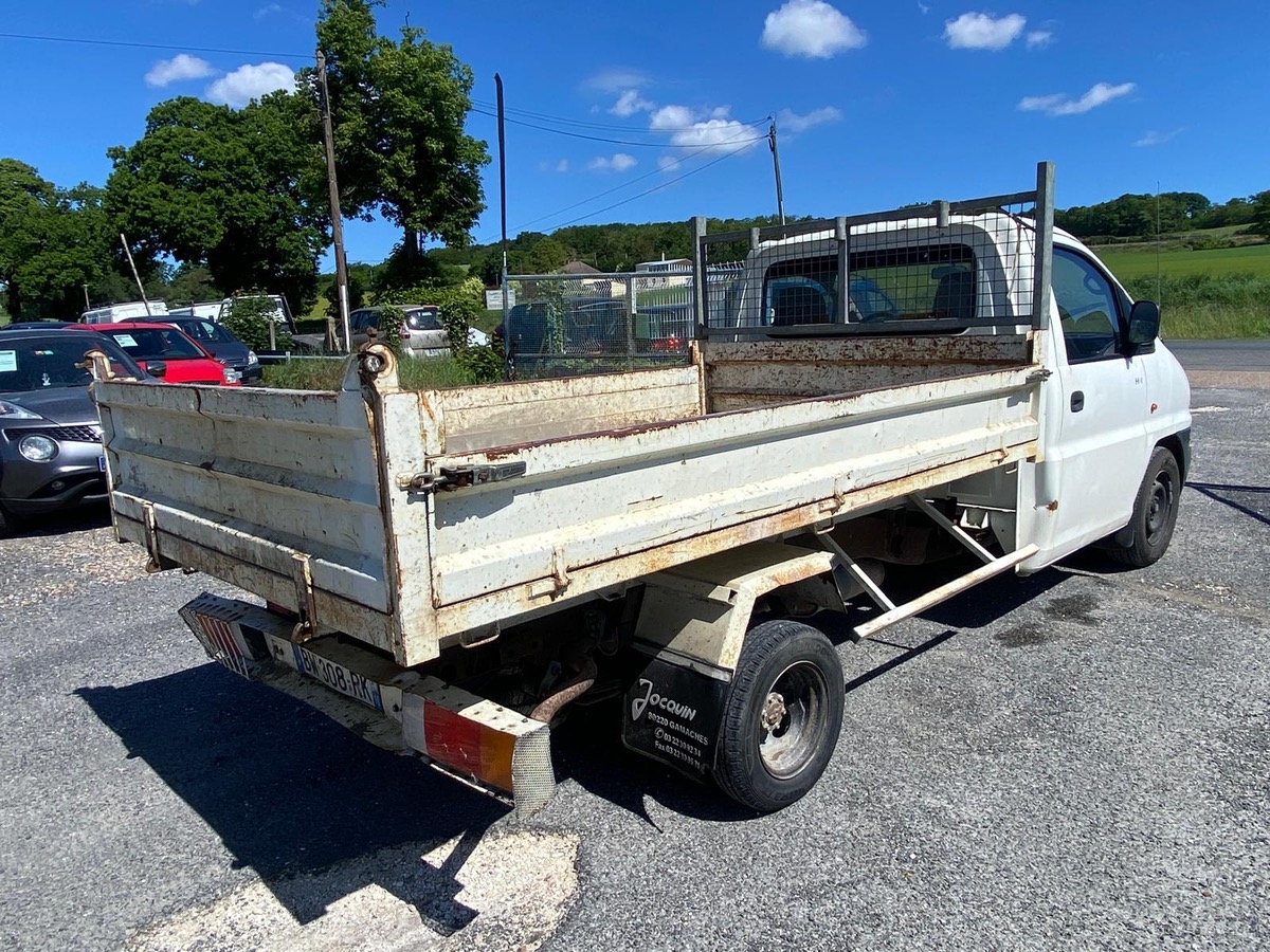 Hyundai DIVERS H200 benne 2.5 td 100cv / roue jumelées