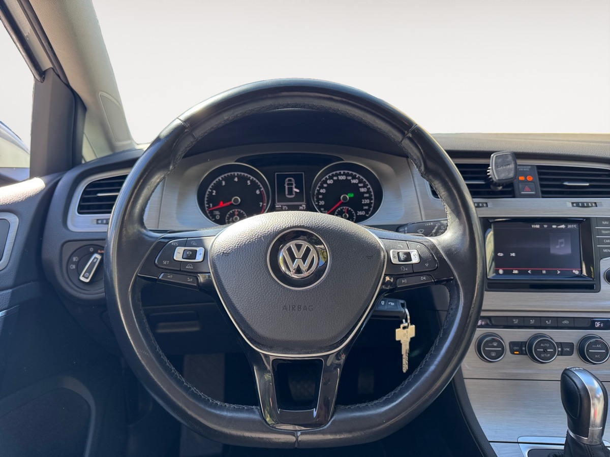 Volkswagen Golf 1.4 TSI 140 CV CONFORTLINE DSG7 / SUIVIE VW