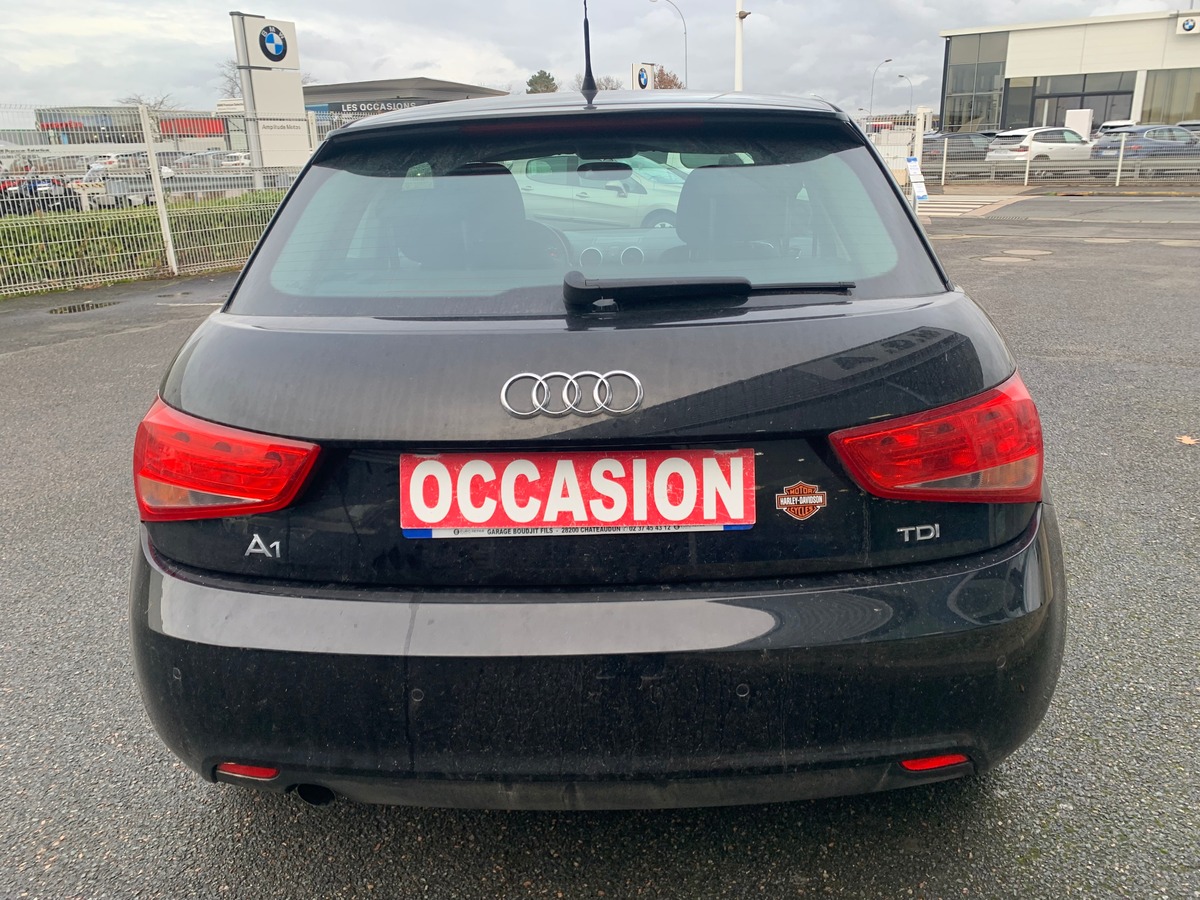 Audi A1 105 ch | Attraction | Climatisation | Radio cd | Jantes alu 16''| Volant cuir | Radar recul