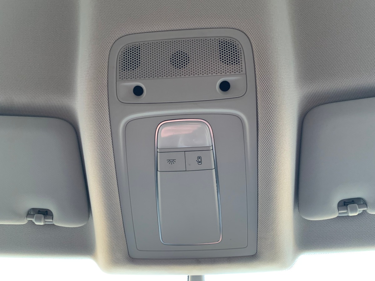 Audi Q3 177 | Sport design | Radar stationnement avant arriére | Régulateur vitesse | Attelage | Gps