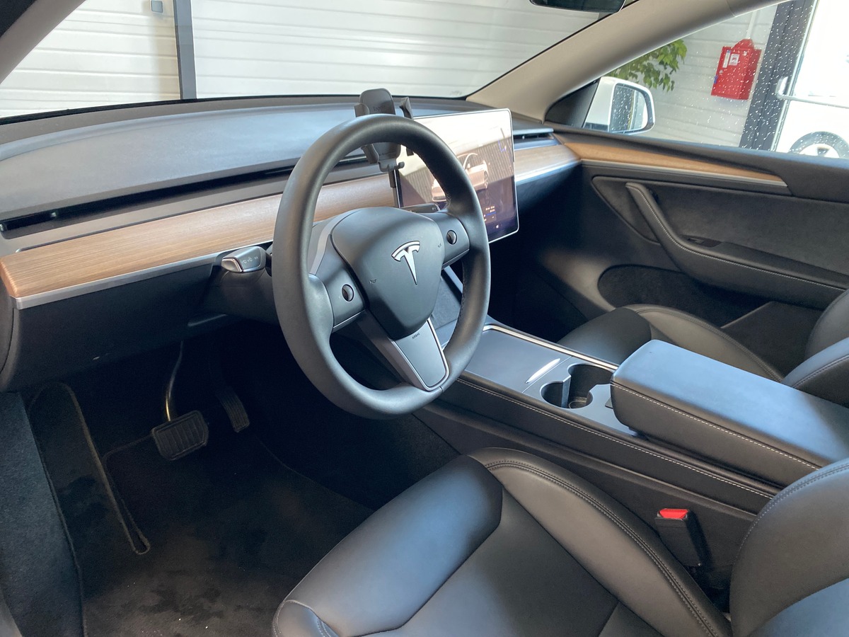 Tesla Model Y GRANDE AUTONOMIE 299